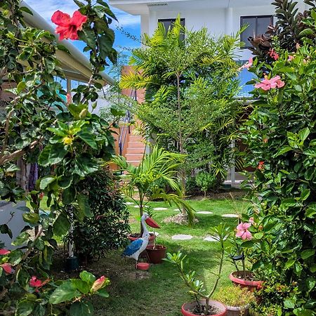Astillo'S Guest Houses Moalboal Exterior foto