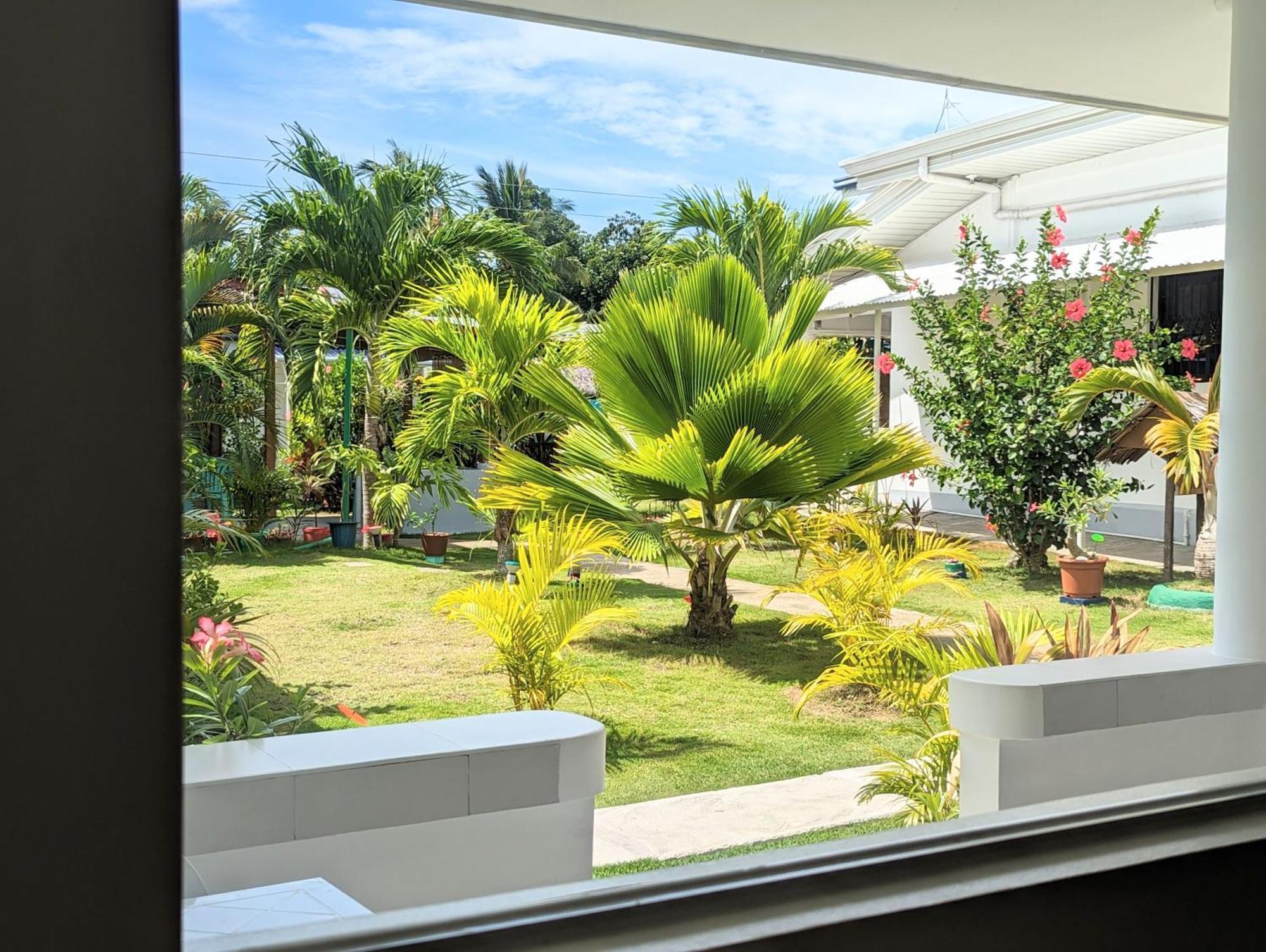 Astillo'S Guest Houses Moalboal Quarto foto